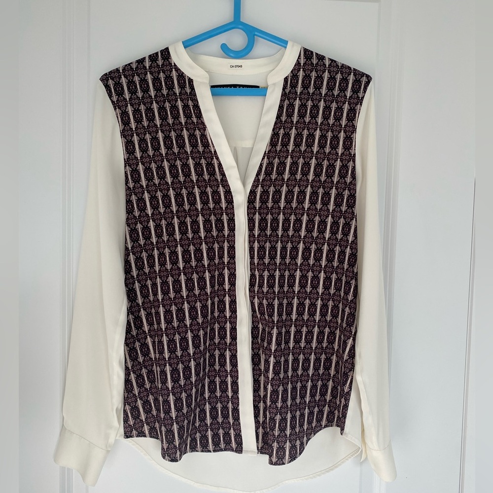Chic Blouse - Picture 5 of 9